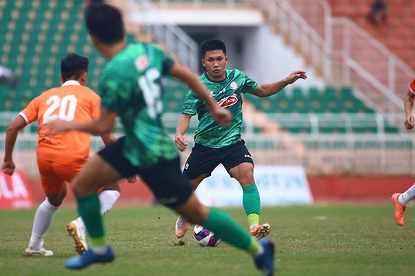 Thua trắng tân binh V-League, HLV CLB TP.HCM chỉ ra điểm yếu của các học trò - Bóng Đá