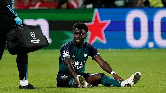 Ai sẽ thay thế vị trí của Bukayo trong trận tiếp đón Man City? - Bóng Đá