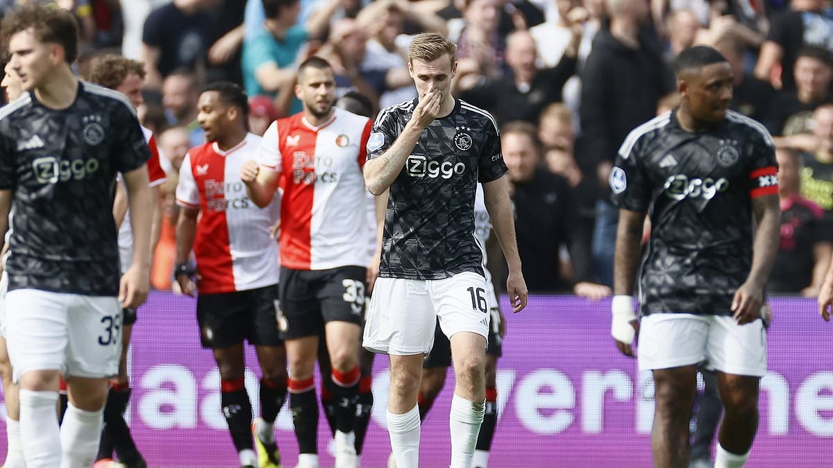 Ác mộng cho Ajax, thua trận sỉ nhục nhất lịch sử - Bóng Đá