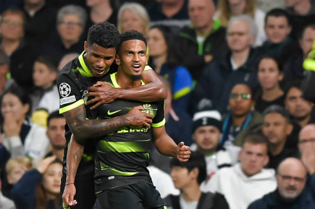 VAR oan nghiệt, Tottenham mất điểm giây cuối; Liverpool thị uy trước Ajax - Bóng Đá