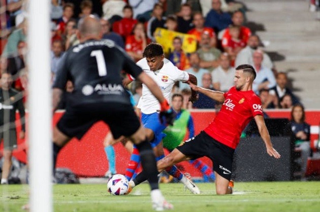 Raphinha nổ súng, Barca vẫn đứng trước nguy cơ mất ngôi đầu - Bóng Đá