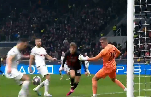 Garnacho 'vẽ cầu vồng', Man United ngược dòng hạ West Ham - Bóng Đá