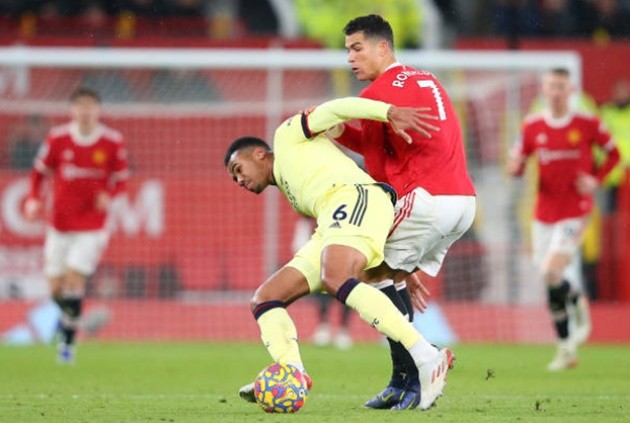 Vừa ký với Arsenal, Trossard đã lao đến sân tập - Bóng Đá