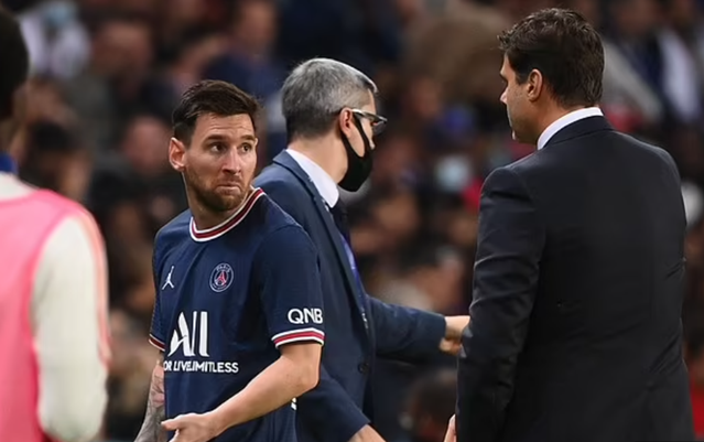 Lionel Messi shakes off knee injury as he returns to PSG training - Bóng Đá