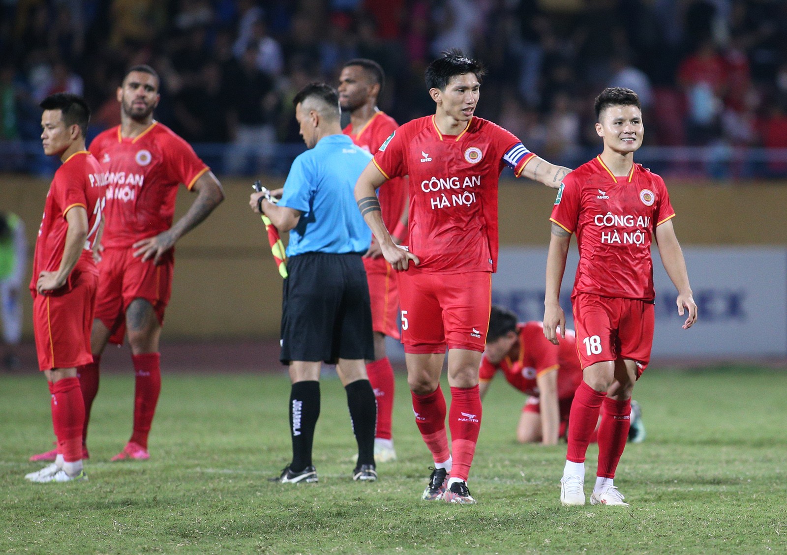Những thương vụ bom xịt khi 'mua theo ý thầy' tại Old Trafford - Bóng Đá