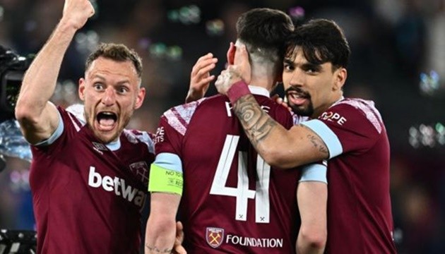 Rice solo ghi bàn - Bóng Đá