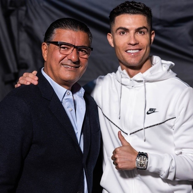 Cristiano Ronaldo gifted custom £92k watch with iconic celebration - Bóng Đá