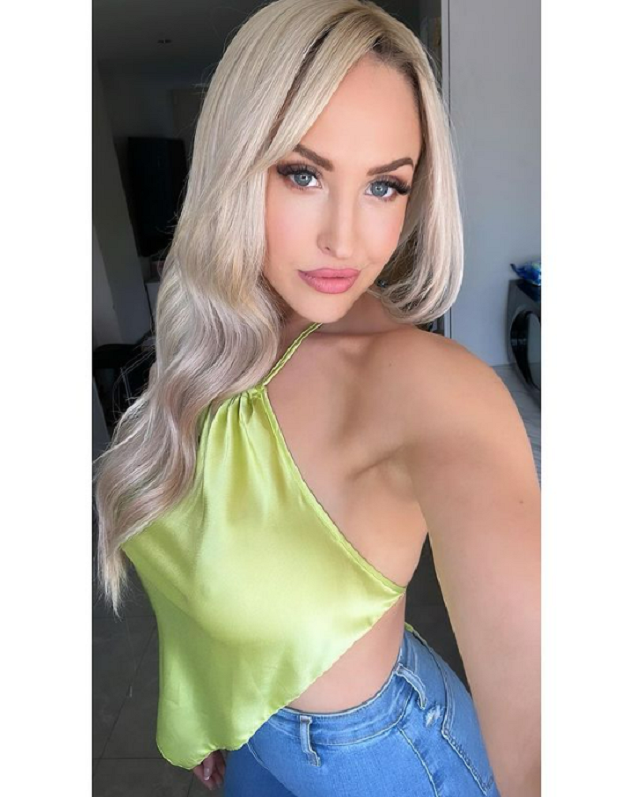 Buffon sắp lên xe hoa lần thứ 2, cô dâu là MC 