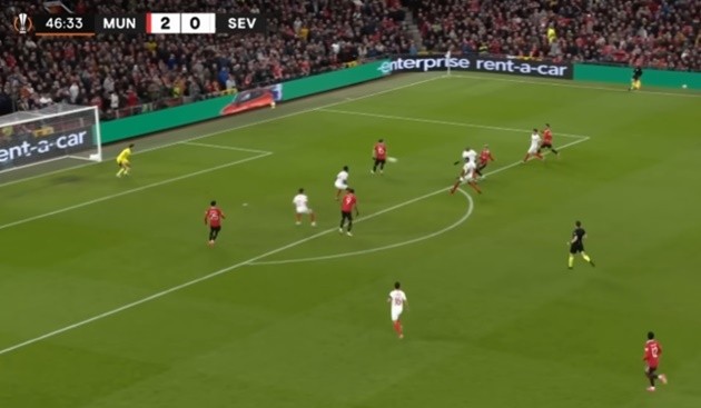 Ivan Toney tập luyện cật lực, chờ ngày tái xuất - Bóng Đá