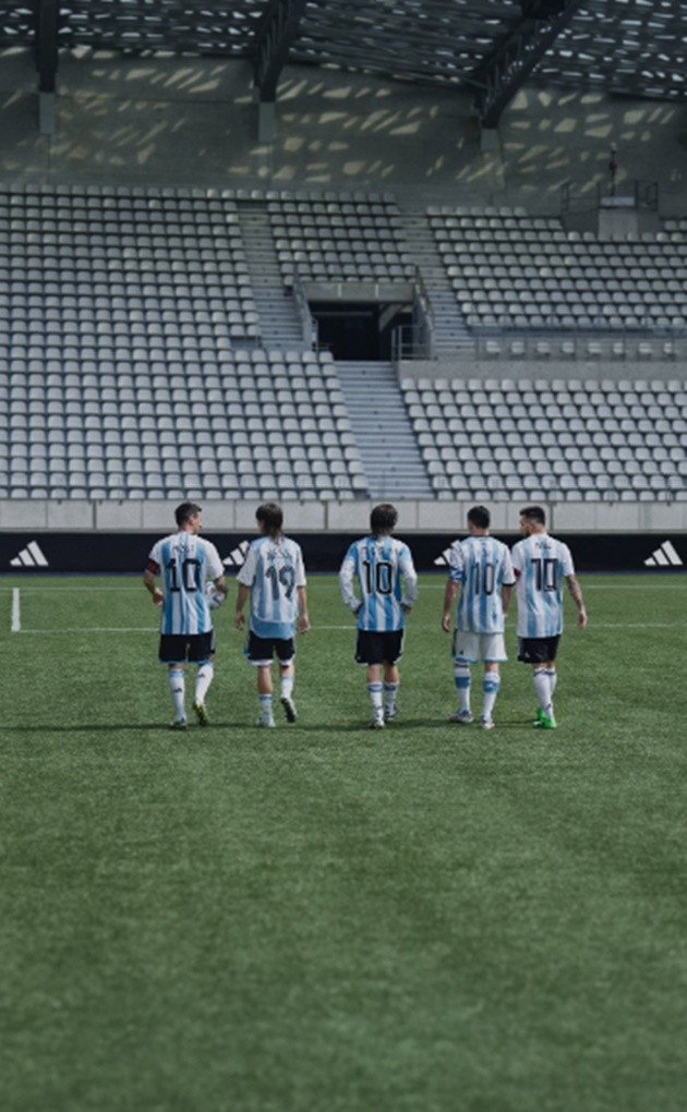 Adidas, Nike tung thước phim cực độc về Messi và Ronaldo - Bóng Đá