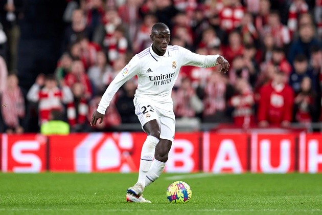 Tottenham wants Mendy - Bóng Đá