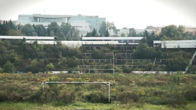 Inside the abandoned 50,000-seat stadium that has homeless people living in stands - Bóng Đá