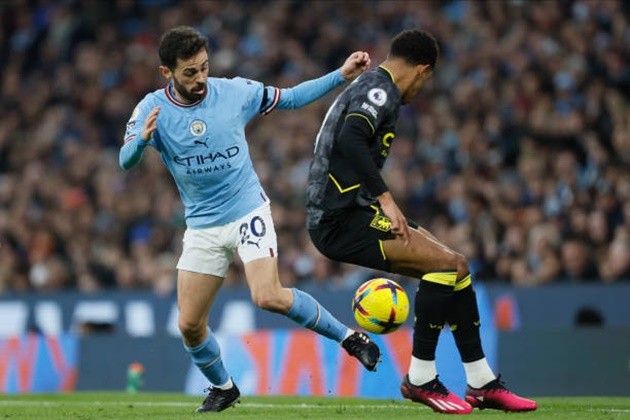 Messi không bắt tay trọng tài - Bóng Đá