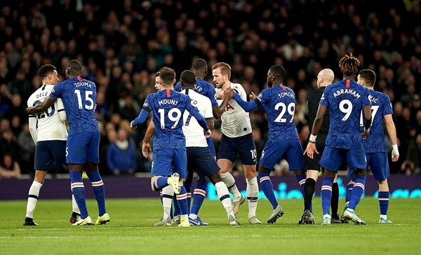 4 tiền vệ Mourinho muốn chiêu mộ - Bóng Đá