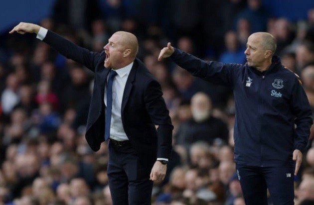 Em gái Neymar quẩy tưng bừng ở lễ hội - Bóng Đá