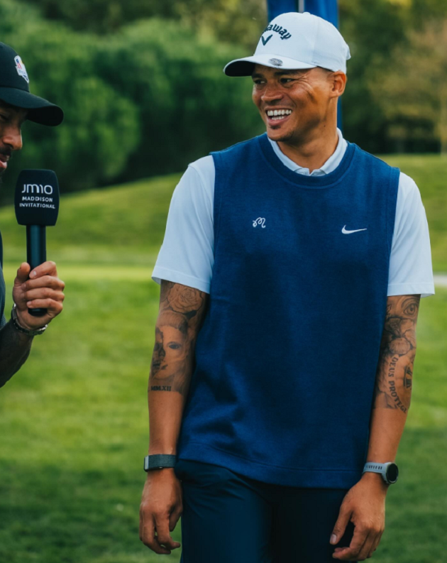 Các sao Premier League trổ tài trên sân golf - Bóng Đá