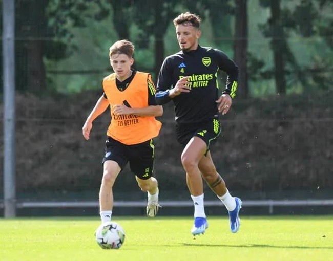 Arsenal tập - Bóng Đá