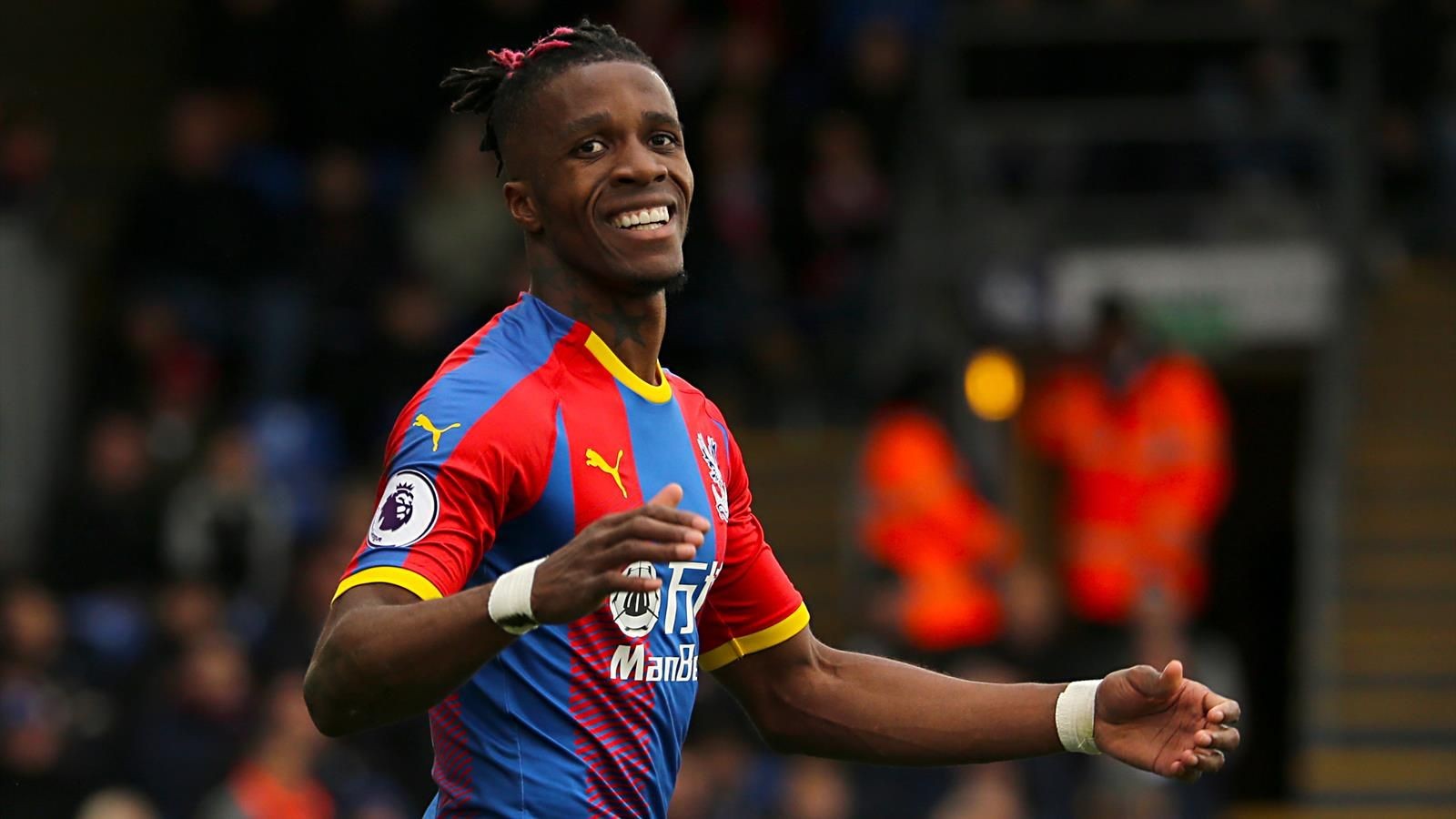 Wilfried Zaha tipped to complete Arsenal or Chelsea transfer over Man Utd return - Bóng Đá