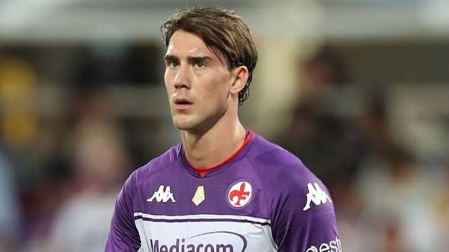 ‘Ridiculous’ – Micah Richards tells Man Utd, Arsenal to go big for in-form striker - Bóng Đá