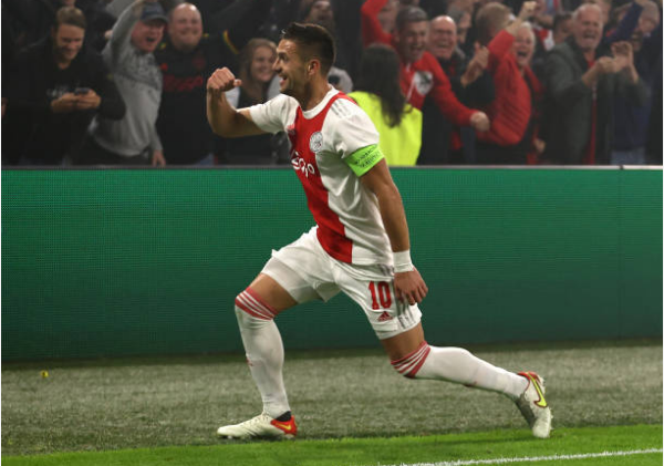 Cựu sao Man Utd tỏa sáng trong thắng lợi hủy diệt của Ajax trước Dortmund - Bóng Đá