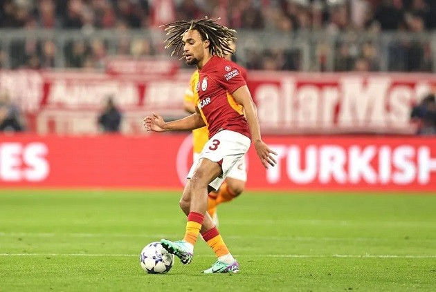 Bayern ra mắt Sacha Boey - Bóng Đá