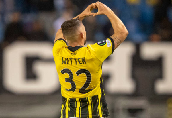 Không Kane, không Son, Tottenham phơi áo trước Vitesse - Bóng Đá