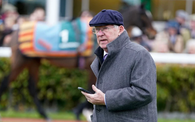 Arsenal hay Man City vô địch? Sir Alex có câu trả lời đẳng cấp - Bóng Đá