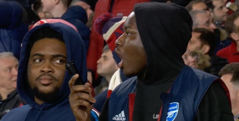 Siêu phẩm từ giữa sân góp phần khiến Arsenal bị loại - Bóng Đá