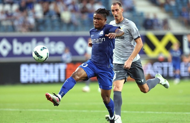 Manchester United showed interest in Tottenham target Gift Orban - Bóng Đá