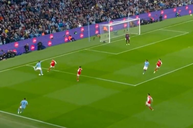 Ederson bị Pep Guardiola mắng dù đội nhà vừa ghi bàn - Bóng Đá