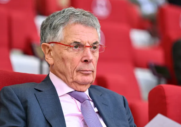 Ex-Arsenal chief warns Chelsea and Man City after Everton points deduction - Bóng Đá