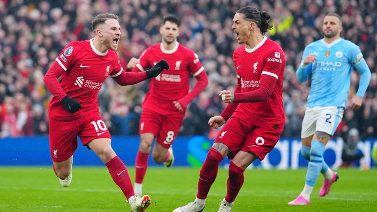 'Vụ cướp' của Liverpool bóp nghẹt tuyến giữa Man City  - Bóng Đá
