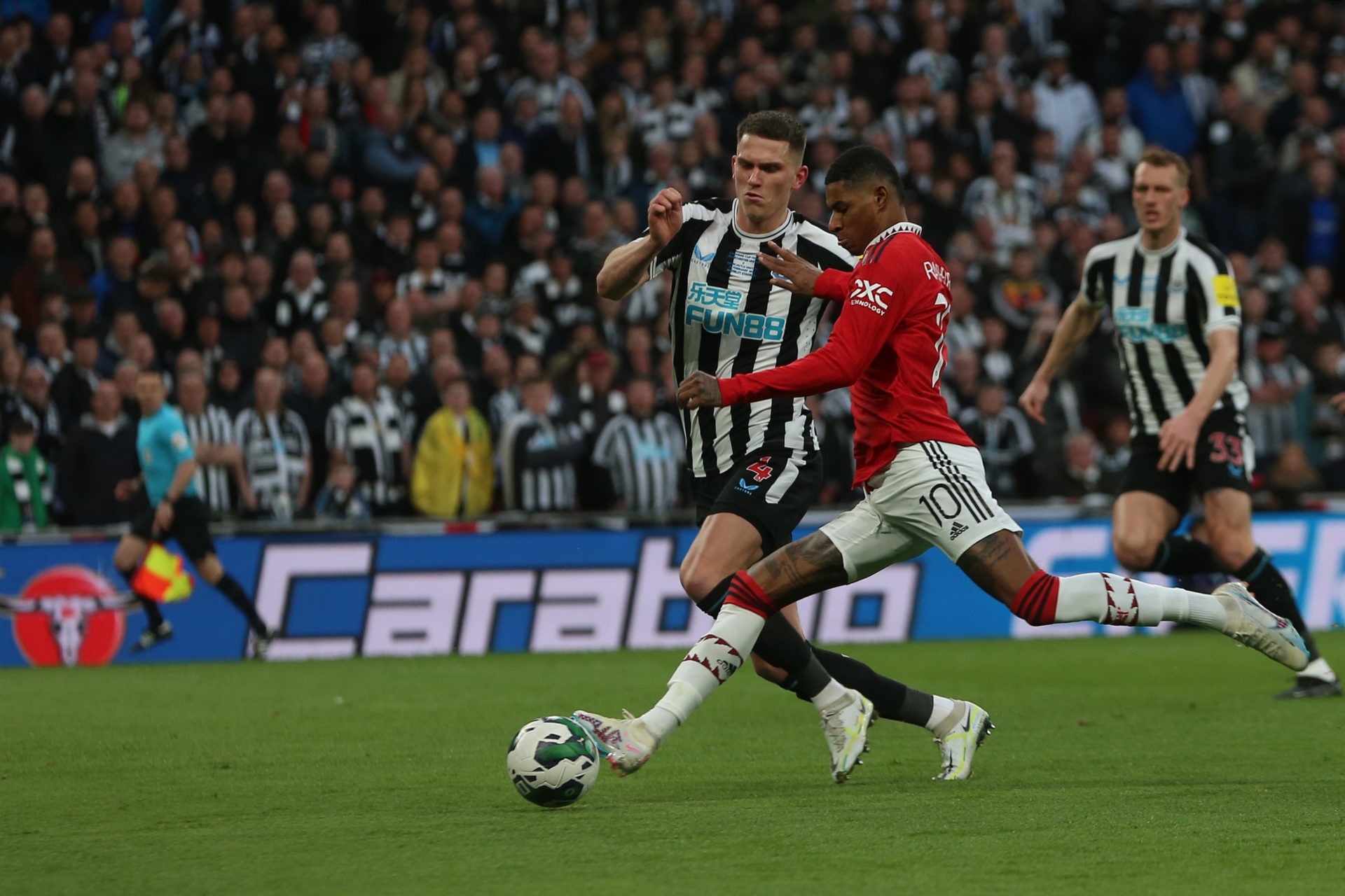 Paul Merson dự đoán tỷ số trận Newcastle - Man United - Bóng Đá