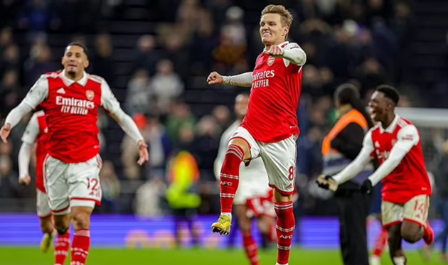 Gary Lineker predicts Arsenal will WIN the Premier League this season - Bóng Đá