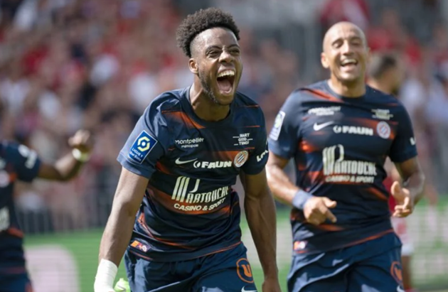 ARSENAL AND LIVERPOOL BOOST AS PRESIDENT ADMITS 17-GOAL STAR ‘WILL LEAVE’ (Elye Wahi) - Bóng Đá