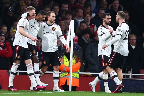Bóng đá Anh: MU hồi sinh và khát vọng của Arsenal - Bóng Đá