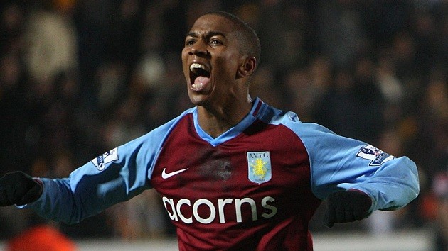 Ashley Young: 'Cây trường sinh' đáng trân trọng của Premier League - Bóng Đá