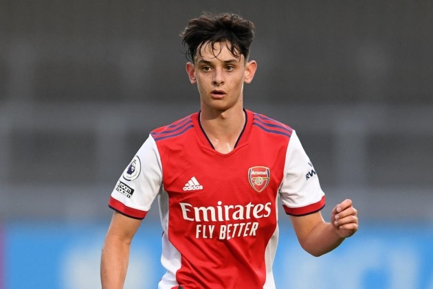‘BRILLIANT EXPERIENCE’: ARSENAL TEEN SAYS AUBAMEYANG AND SAKA ARE MENTORING HIM - Bóng Đá