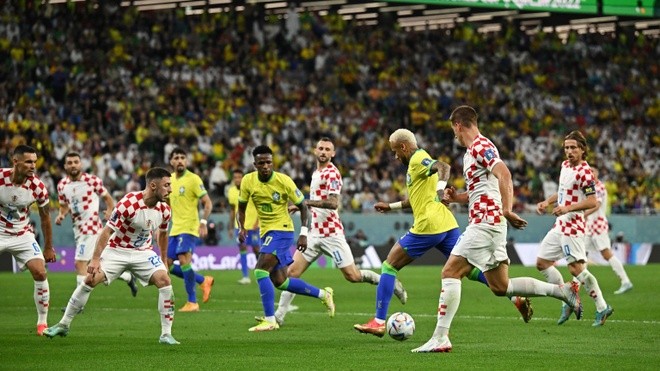 Rượt đuổi nghẹt thở, Leverkusen tái lập khoảng cách với Bayern - Bóng Đá