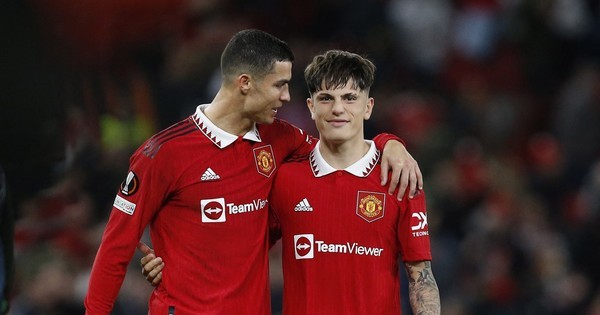 Quyết định vội vàng xảy đến ở Old Trafford? - Bóng Đá