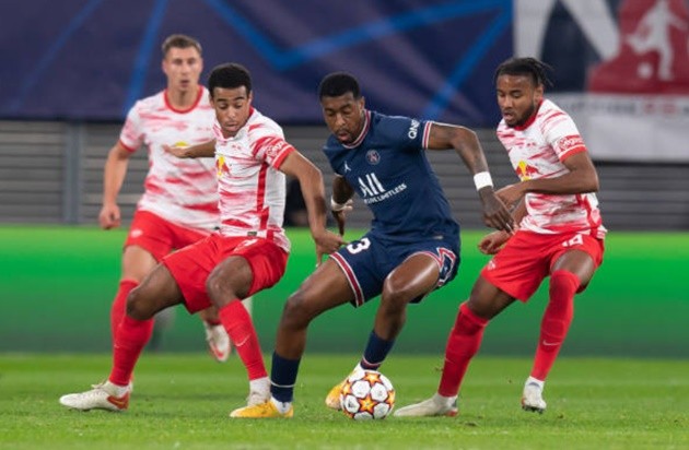 Đội hình 11 ngôi sao đang nằm cáng - Bóng Đá