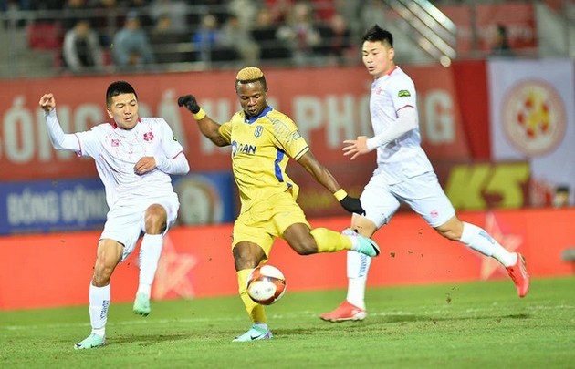 SLNA dính 'cú lừa' đau đớn bởi 'bom xịt' - Bóng Đá