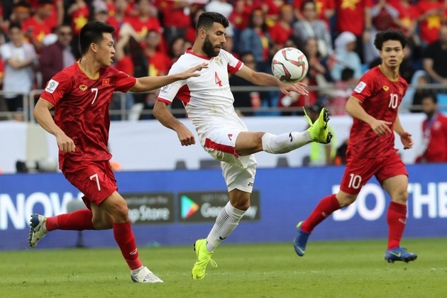 Nhìn Jordan thăng hoa tại Asian Cup, ngẫm sai lầm lớn của HLV Troussier - Bóng Đá
