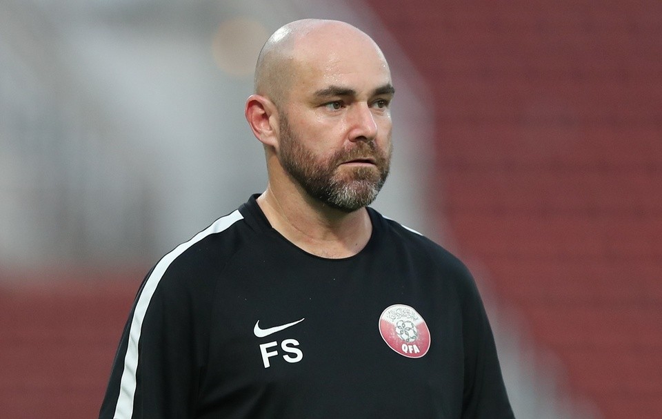 Qatar chia tay HLV Sanchez - Bóng Đá