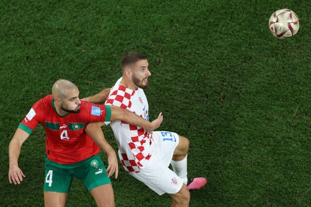 M.U dành sẵn món quà khiến Amrabat càng muốn tới OTF - Bóng Đá