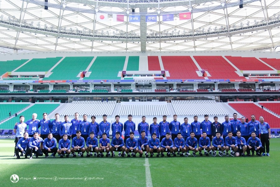 ĐT Việt Nam rạng rỡ với nơi Cristiano Ronaldo khóc hận - Bóng Đá