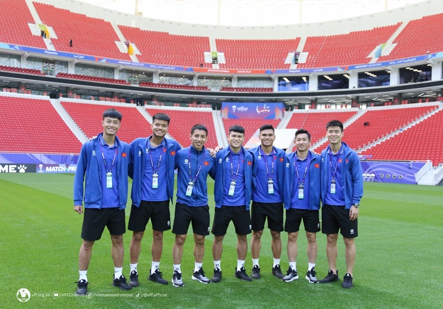 ĐT Việt Nam rạng rỡ với nơi Cristiano Ronaldo khóc hận - Bóng Đá