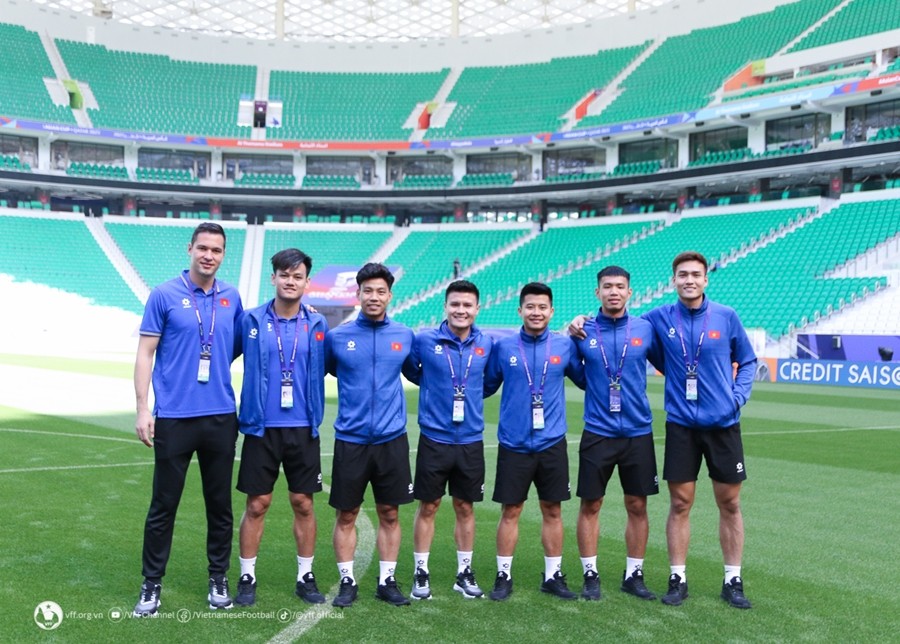 ĐT Việt Nam rạng rỡ với nơi Cristiano Ronaldo khóc hận - Bóng Đá