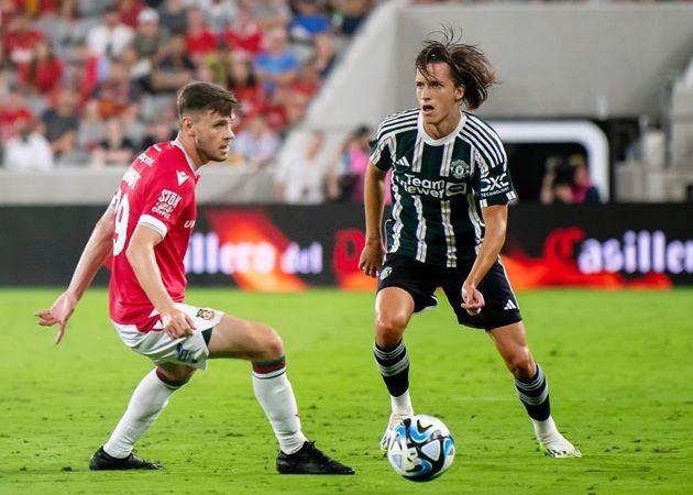 Shaw chấn thương, đã đến lúc Ten Hag trình làng 