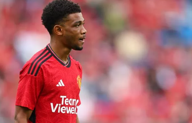 Erik ten Hag excited about Man Utd youngster compared to Cristiano Ronaldo - Bóng Đá